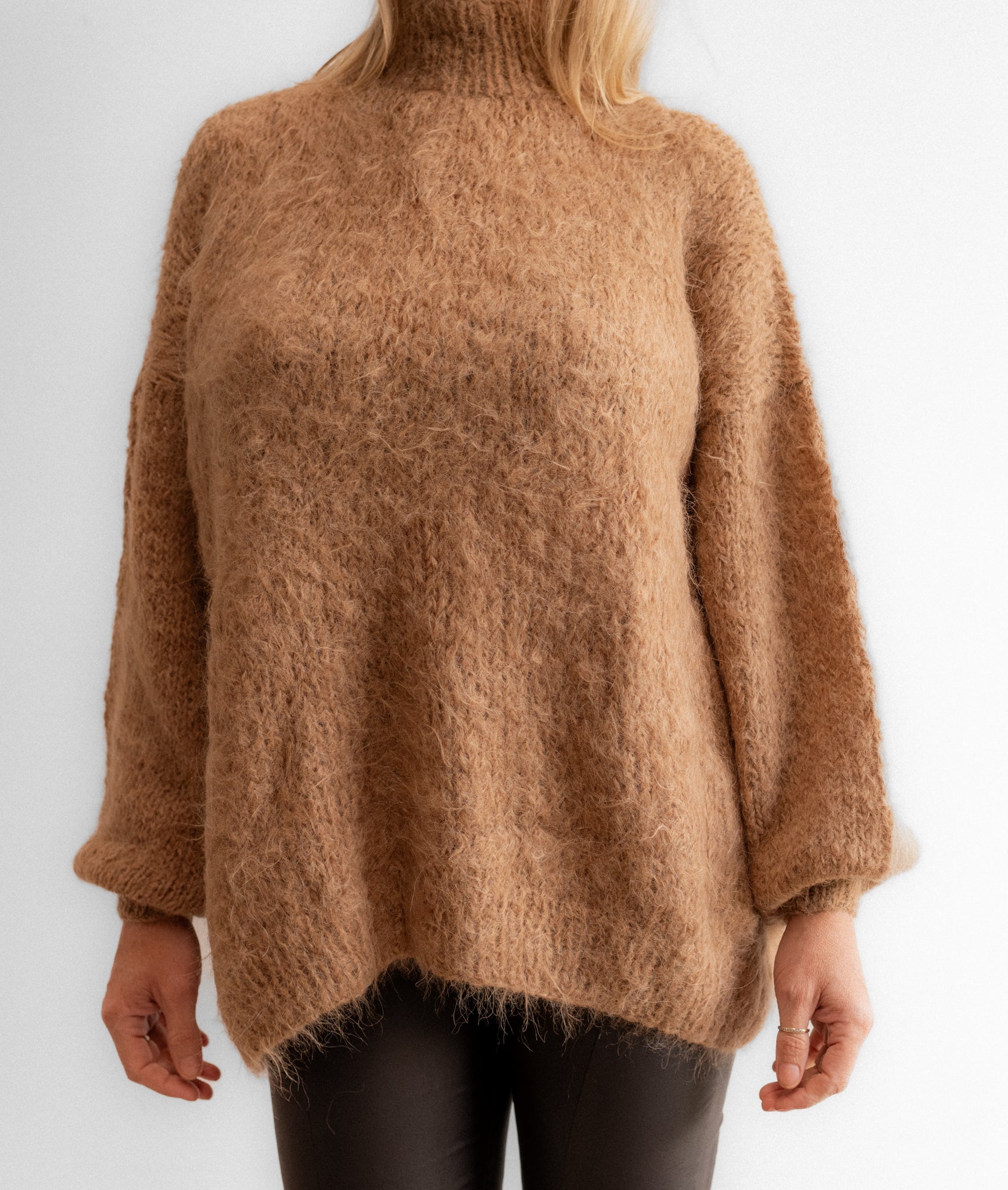 NEW Nuna Knit - Camel
