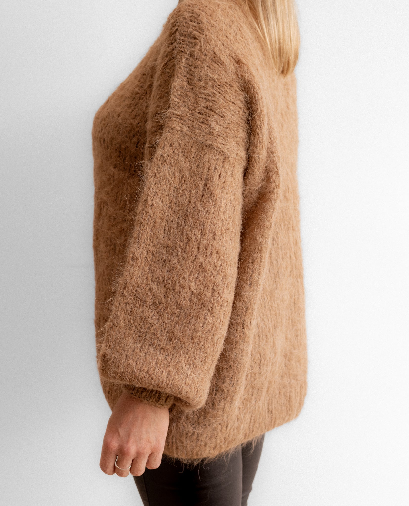 NEW Nuna Knit - Camel