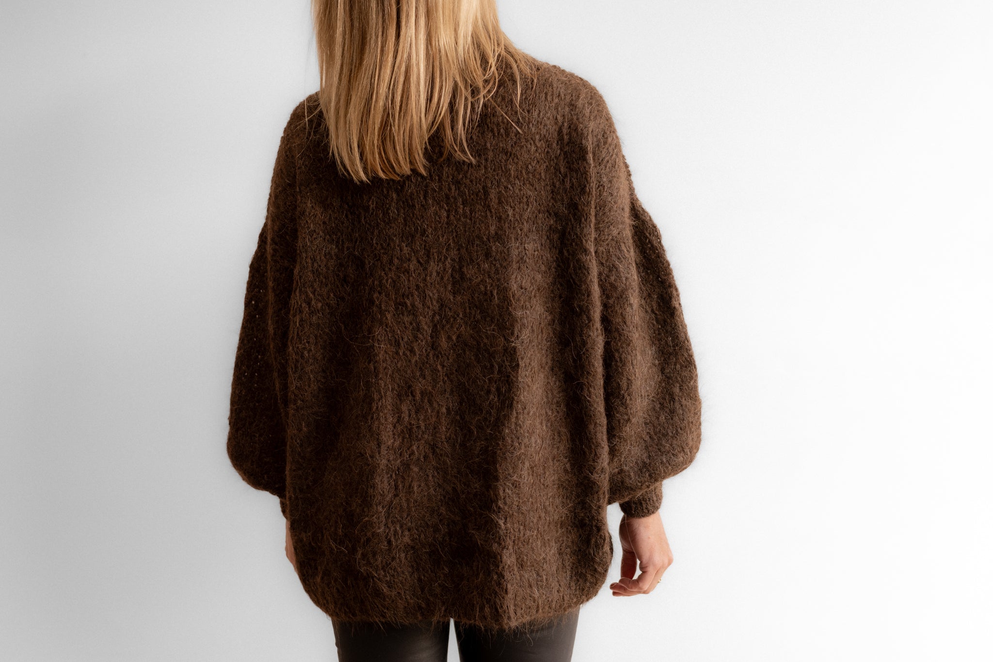 NEW Nuna Knit - Chocolate