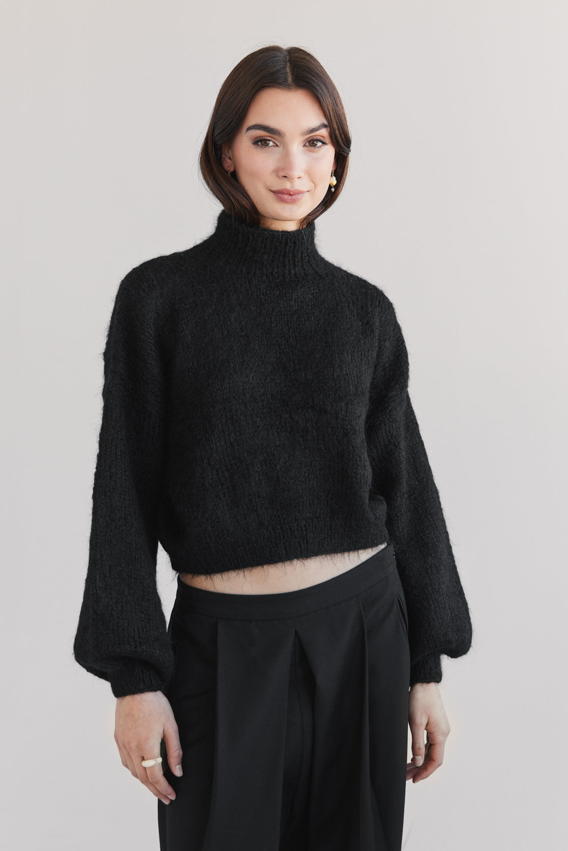 Suri Alpaca Crop - Black