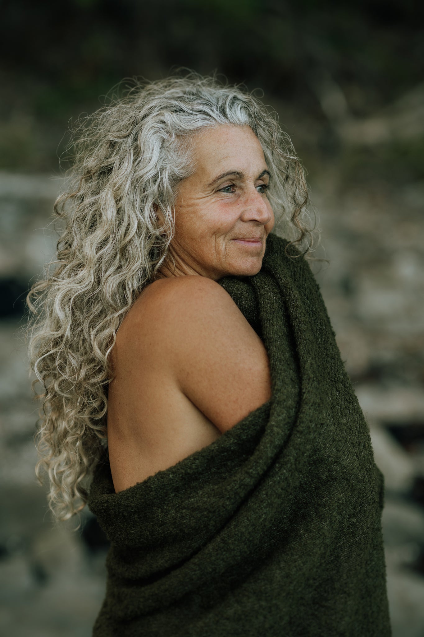 Florian Alpaca Throw - Moss Green
