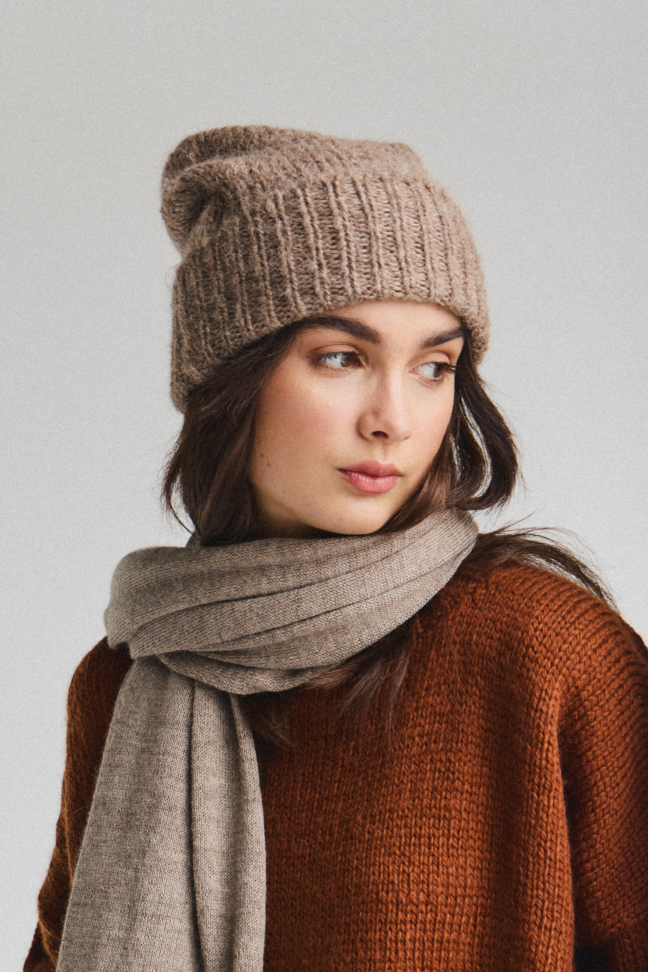 Suri Alpaca Beanie - Taupe