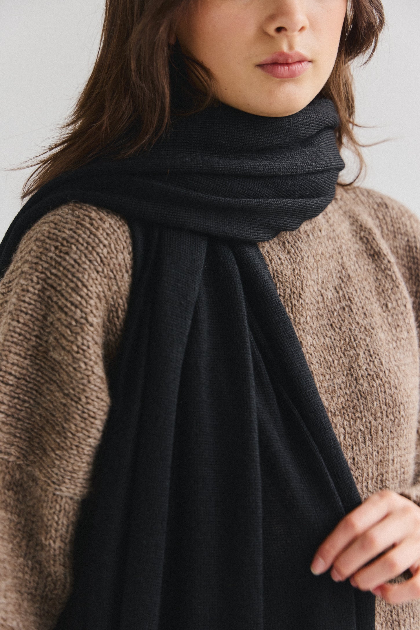 Ophelia Baby Alpaca Throw - Black