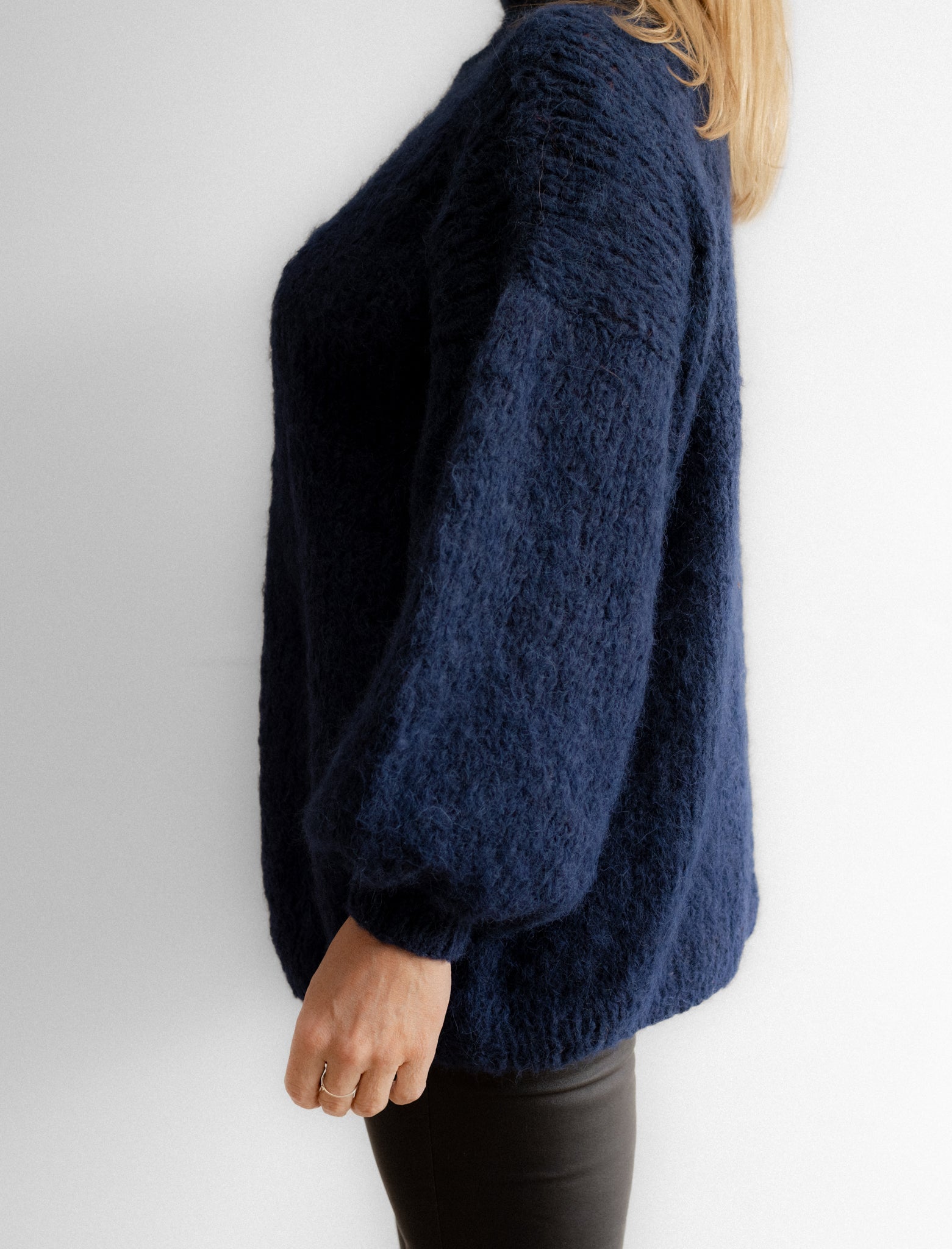 NEW Nuna Knit - Deep Blue