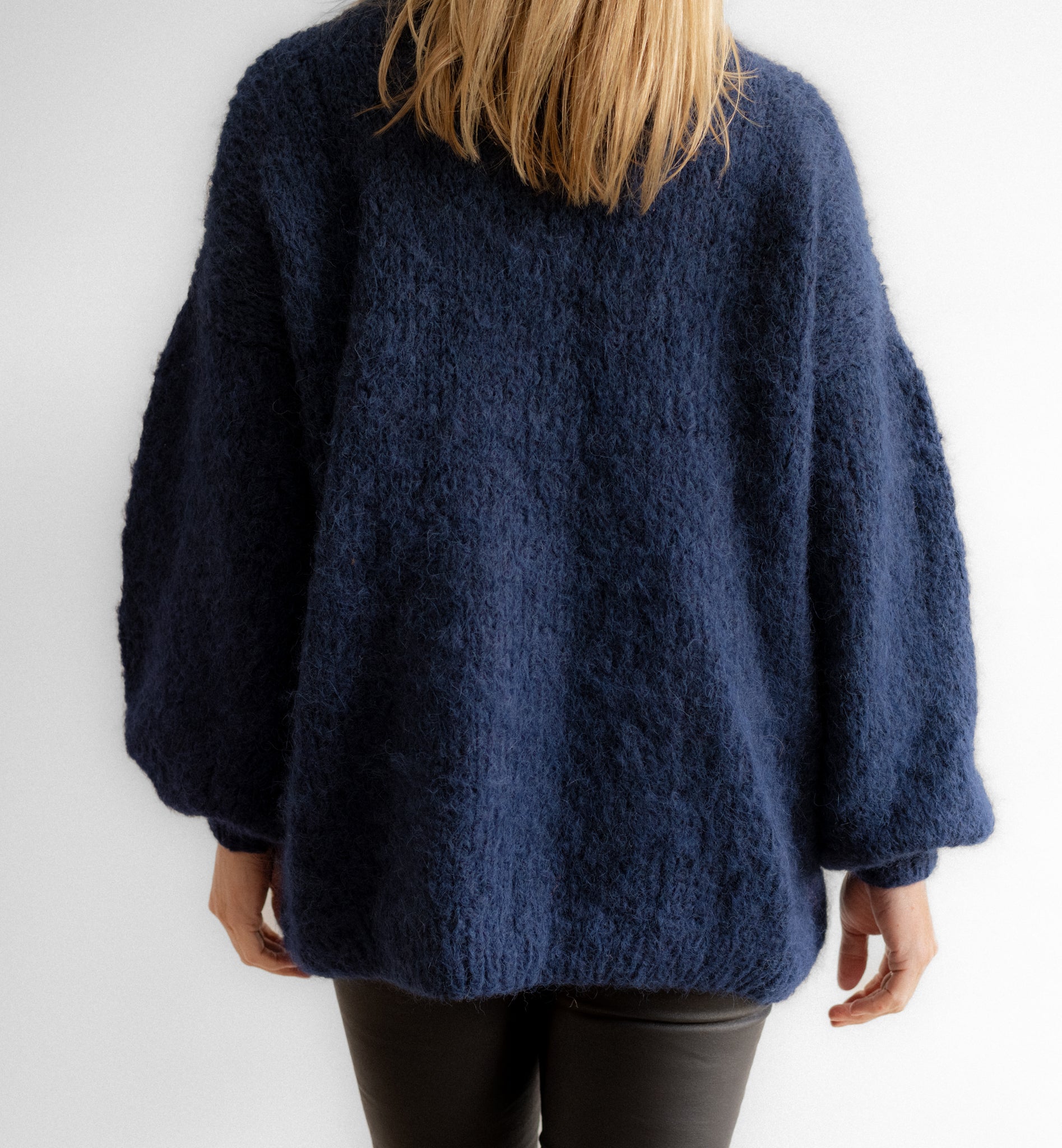 NEW Nuna Knit - Deep Blue