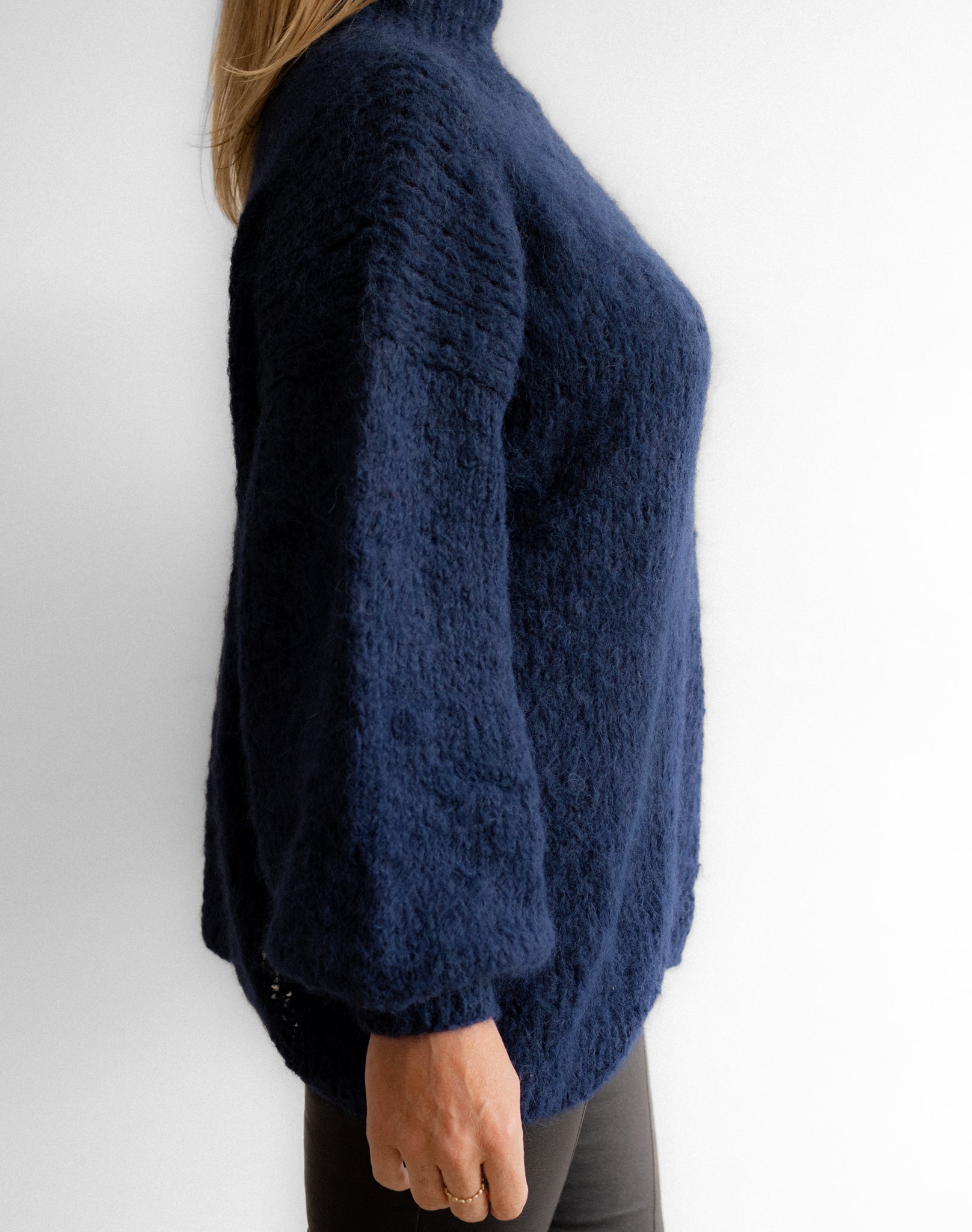NEW Nuna Knit - Deep Blue