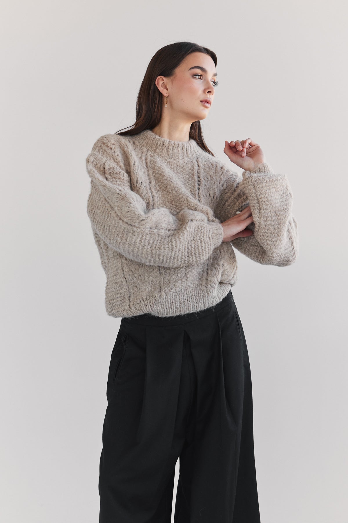 Ama Alpaca Jumper - Beige